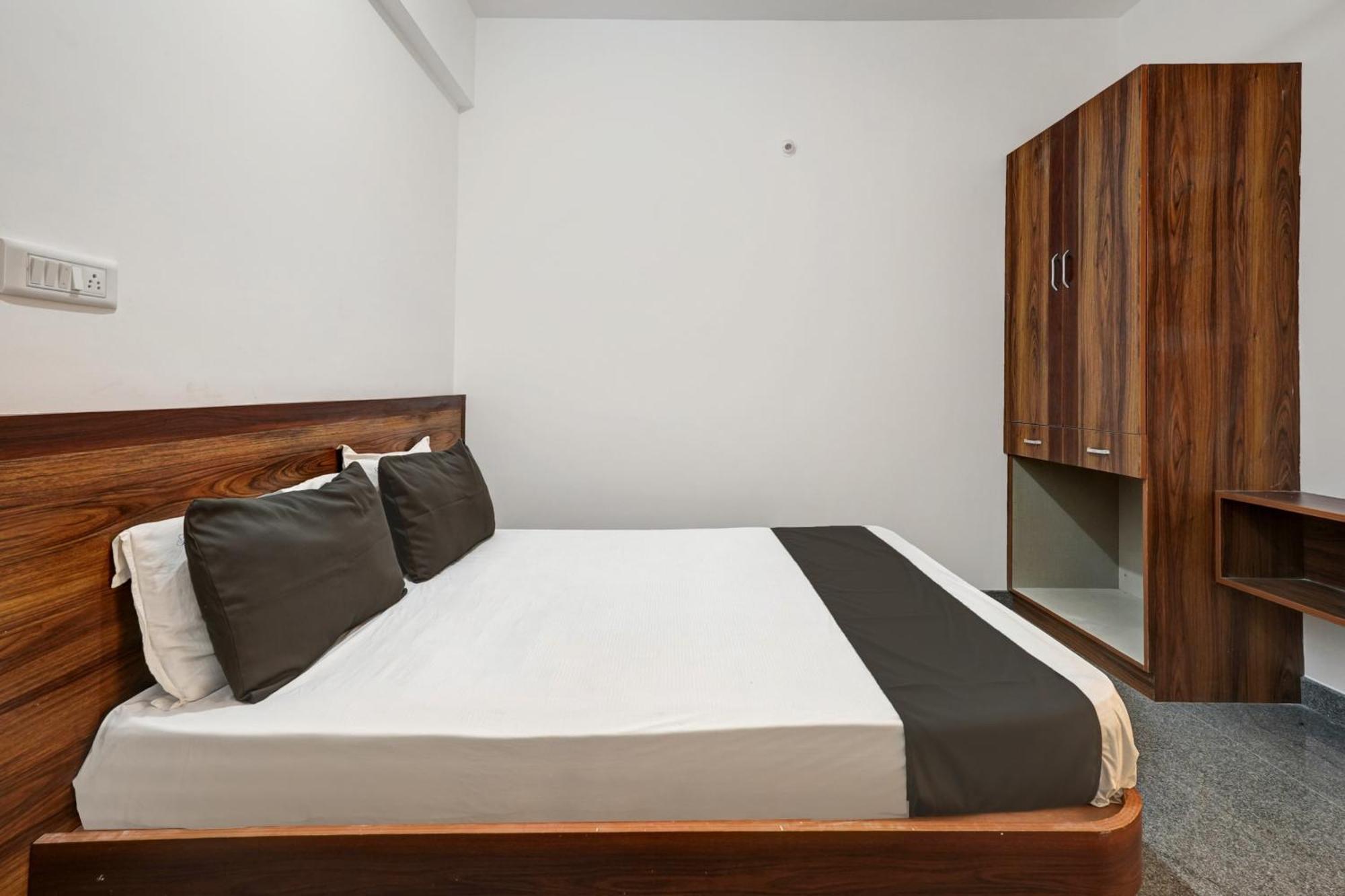 Oyo Hotel Bungalow Inn Lodging & Boarding Bangalore Dış mekan fotoğraf