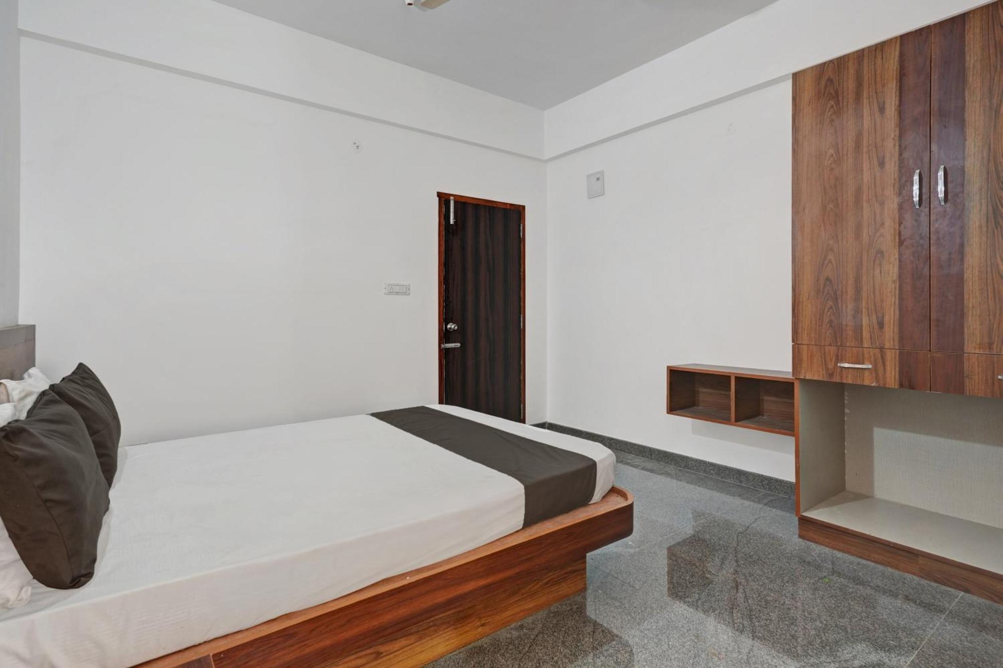 Oyo Hotel Bungalow Inn Lodging & Boarding Bangalore Dış mekan fotoğraf