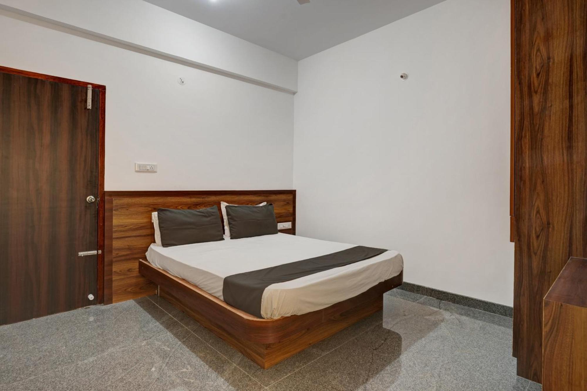 Oyo Hotel Bungalow Inn Lodging & Boarding Bangalore Dış mekan fotoğraf